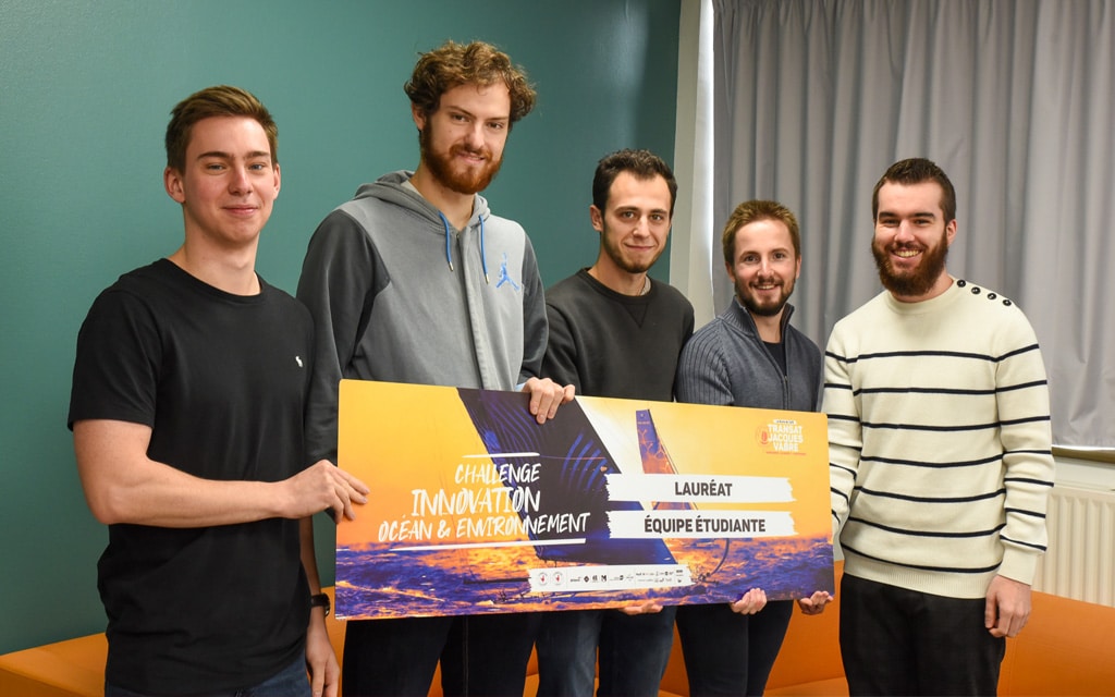 Cinq étudiants de l’ENSICAEN récompensés lors du « Challenge innovation océan & environnement »