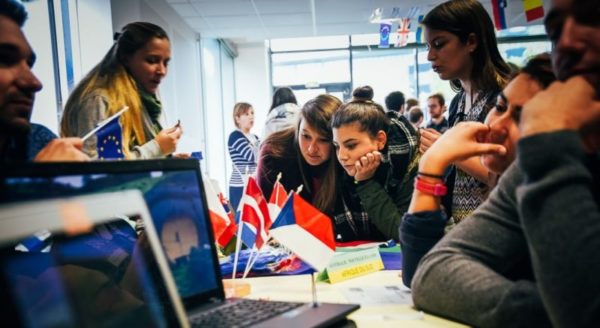 Étudiants internationaux à l’ENSICAEN